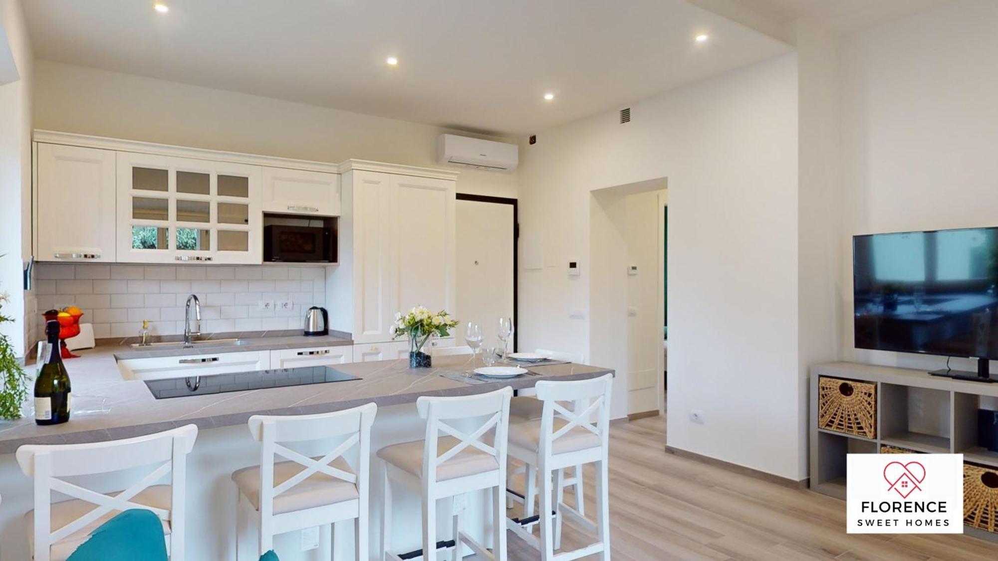 Sonia Apartment With Free Parking By Florence Sweet Homes Екстериор снимка