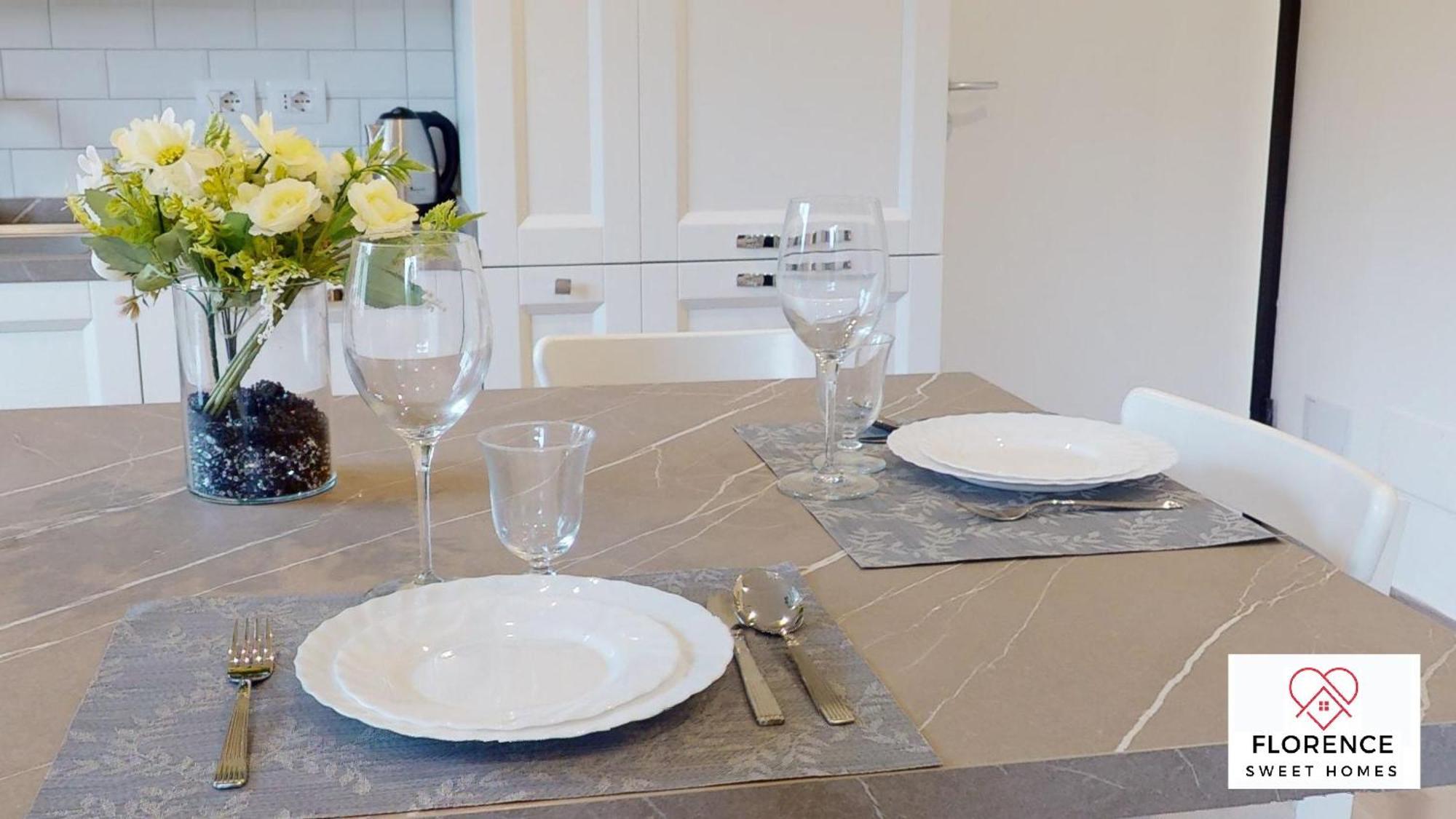 Sonia Apartment With Free Parking By Florence Sweet Homes Екстериор снимка